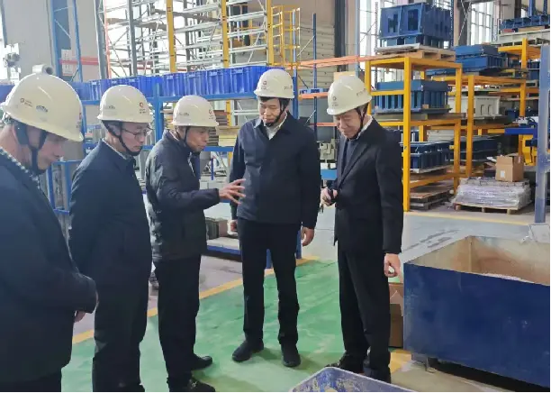 Quanzhou Municipal Science and Technology Bureau udfører forskning hos Quangong Machinery Co., Ltd., der yder målrettet støtte til at øge F&U-investeringer.