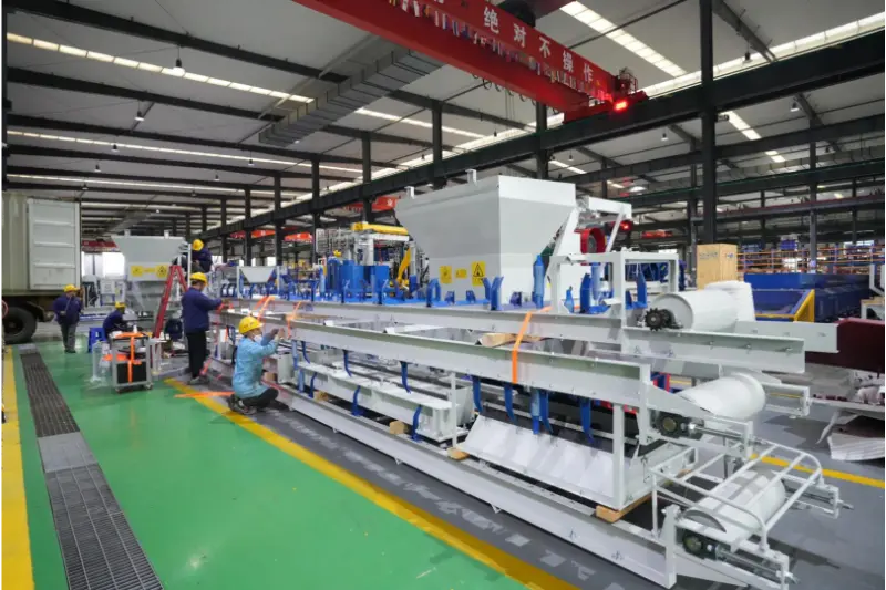 Foråret er den perfekte tid til hårdt arbejde og fremskridt. Quangong Machinery Co., Ltd. har travlt med at sende varer til udlandet.