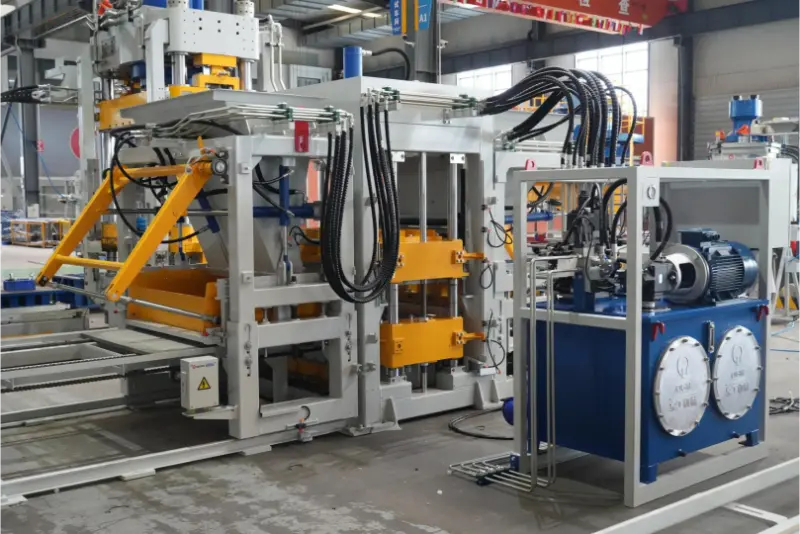 Styrker murstens- og fliseindustrien gennem intelligent fremstilling: Zenith QT10 murstensproduktionslinjen omformer landskabet af grøn produktion.